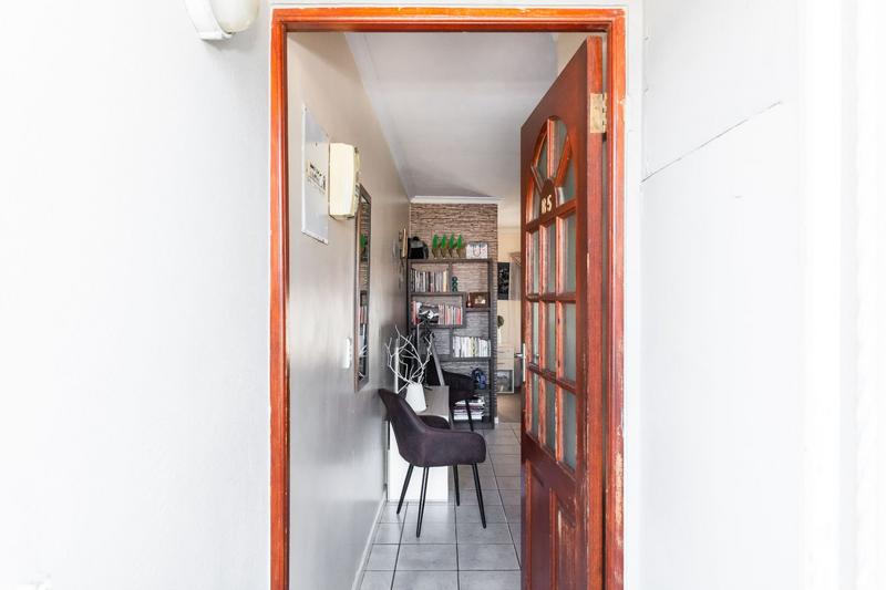 To Let 1 Bedroom Property for Rent in Parklands Western Cape